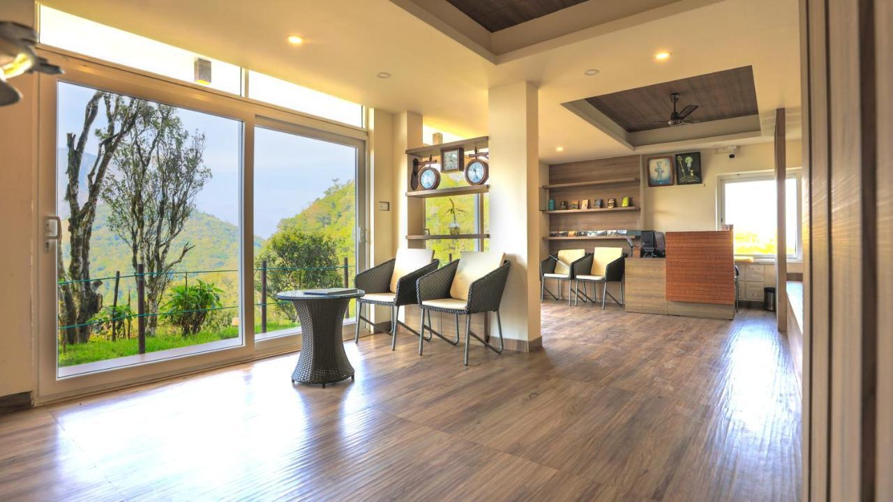 Shola Crown Resort - Munnar Chinnakanal Bagian luar foto